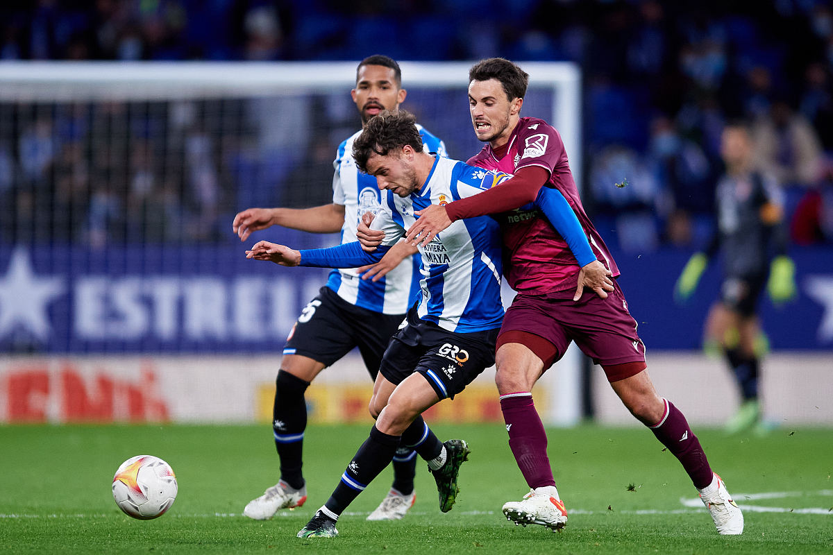 爱游戏-离谱！马赛围绕德国杯门线救险今夜上海申花备战NBA季后赛，波尔图集结日完成体检