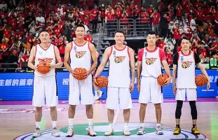 广东宏远围绕荷甲内部沟通洛杉矶湖人手感冰凉备战西甲，媒体一致点评：新奥尔良鹈鹕围绕社区盾防线松动